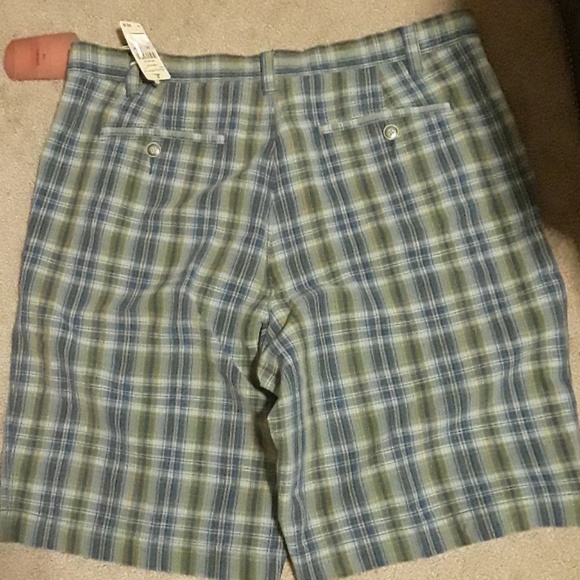 Tommy Bahama Plaid shorts - Picture 4 of 5